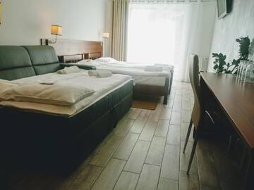 Фото номера Четырехместный номер Отель Hotel Miłosz Fitness &amp; SPA г. Картузы 4